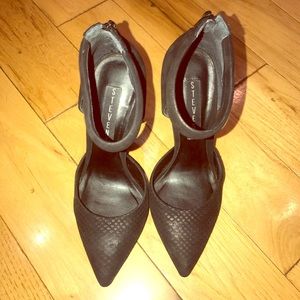 Steve Madden black leather and suede heels
